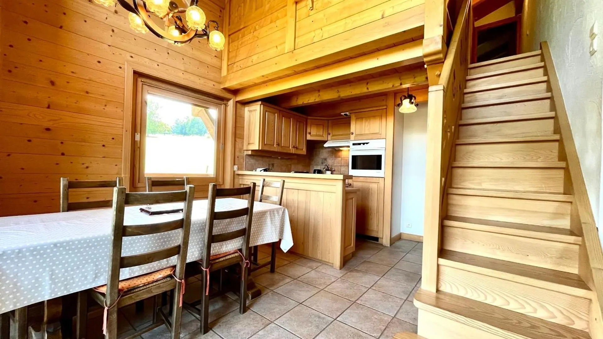 Apartment With Balcony At The Gates Of Megeve Combloux